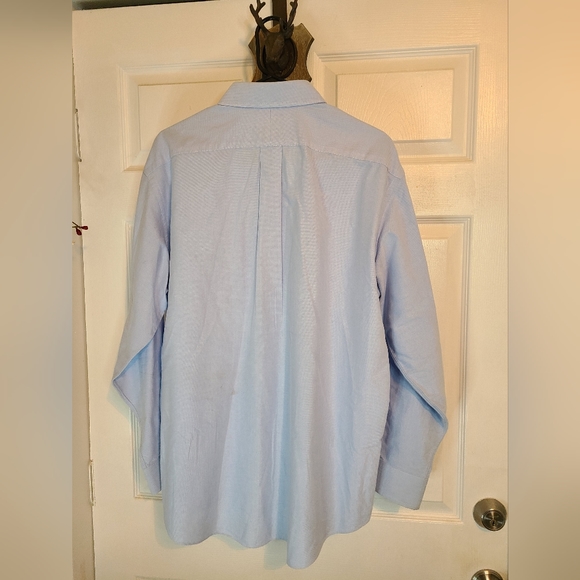 (1155) Jos. A. Banks Men's Classic Long Sleeve Dress Shirt,  Size: M Color: Blue - Picture 9 of 10
